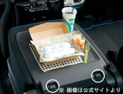 ウェイク助手席